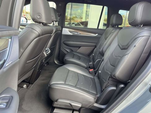 Certified 2024 Cadillac XT6 Premium Luxury w/ Platinum Package image 15