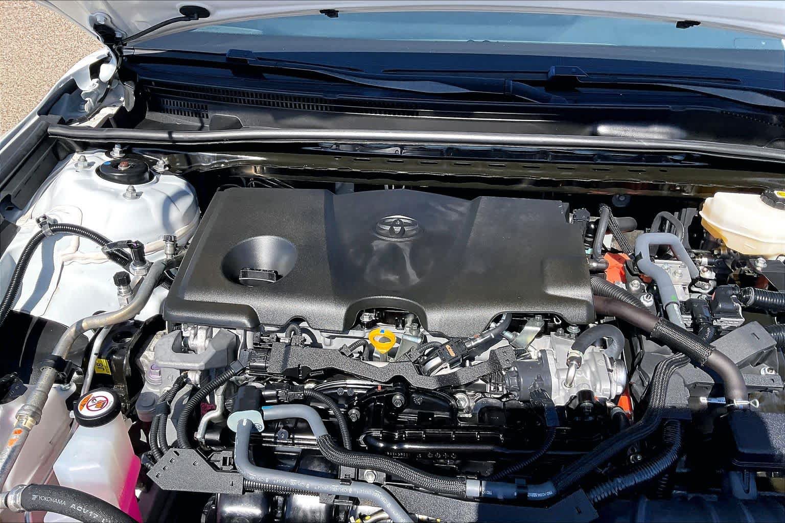Used 2025 Toyota Camry SE FWD image 32