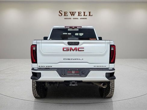 New 2026 GMC Sierra 2500 Denali w/ Denali Reserve Package AWD/4WD image 4
