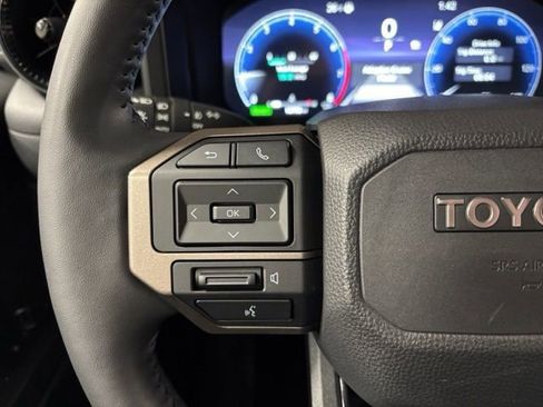 Used 2024 Toyota Land Cruiser Base image 10