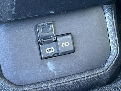 Used 2023 Toyota Highlander XLE FWD image 69