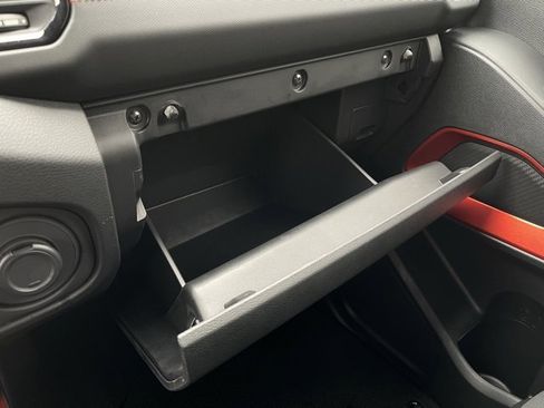 Used 2024 Nissan Frontier Pro-X image 23