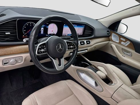 Used 2020 Mercedes-Benz GLE 350 w/ Premium Package image 7