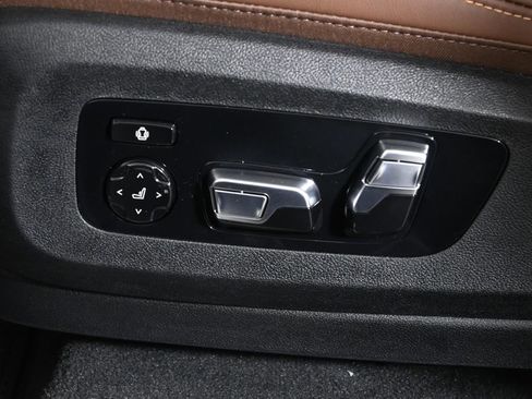 New 2026 BMW X7 xDrive40i w/ M Sport Package AWD/4WD image 27