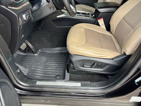 Used 2021 Ford Explorer Limited w/ Equipment Group 301A RWD image 11