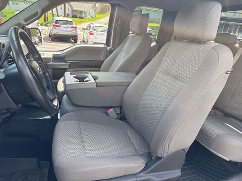 Used 2017 Ford F150 XLT w/ Equipment Group 302A Luxury AWD/4WD image 14