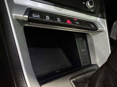 Used 2022 Audi Q3 2.0T Premium image 25