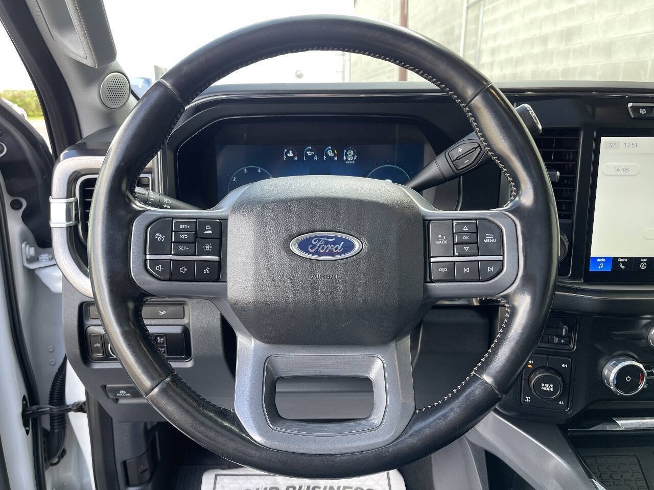 Used 2023 Ford F350 Lariat w/ Lariat Ultimate Package AWD/4WD image 41
