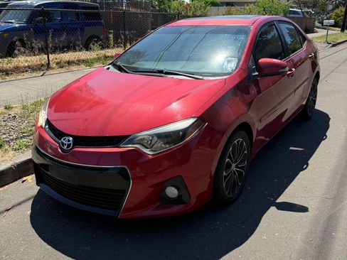 Used 2014 Toyota Corolla S FWD image 4