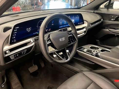 Used 2024 Cadillac Lyriq Luxury RWD image 13