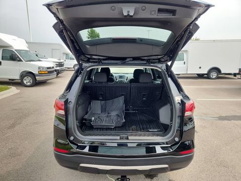 Used 2024 Chevrolet Equinox LT w/ LPO, Floor Liner Package FWD image 31