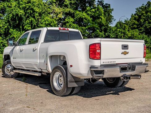Used 2019 Chevrolet Silverado 3500 LT w/ LT Convenience Package AWD/4WD image 6