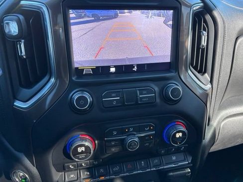 Used 2019 Chevrolet Silverado 1500 High Country AWD/4WD image 31