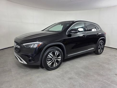 Certified 2025 Mercedes-Benz GLA 250 GLA 250 image 8
