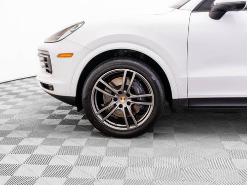 Used 2022 Porsche Cayenne Platinum Edition AWD/4WD image 32