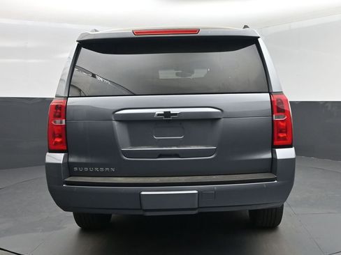 Used 2018 Chevrolet Suburban LT image 11