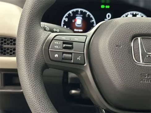 New 2026 Honda HR-V LX image 17