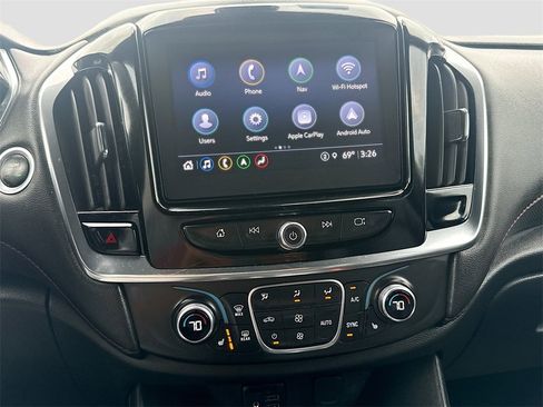 Used 2023 Chevrolet Traverse RS image 21