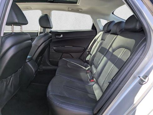 Used 2020 Kia Optima SE image 19