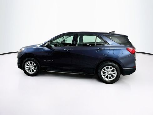 Used 2019 Chevrolet Equinox LS AWD/4WD image 4