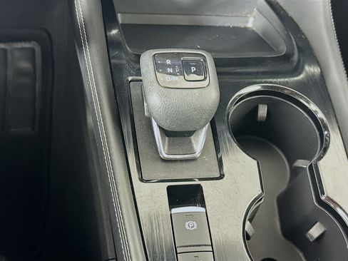 Used 2021 Nissan Rogue SL image 24