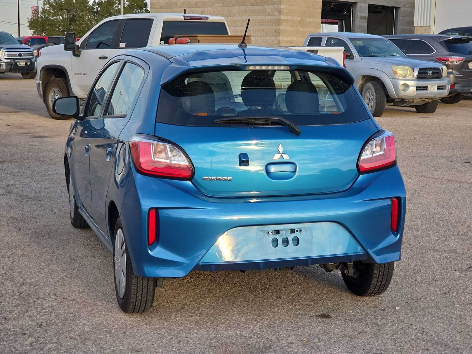 Used 2024 Mitsubishi Mirage ES FWD image 7