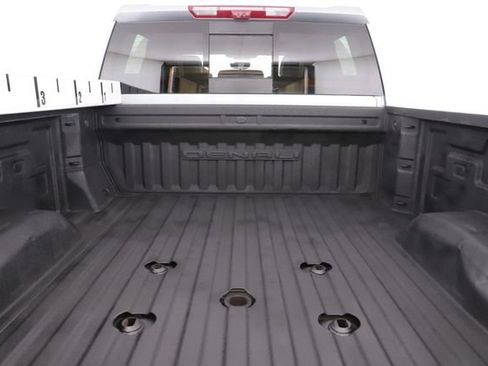 Used 2024 GMC Sierra 2500 Denali Ultimate AWD/4WD image 32
