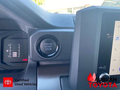 Certified 2024 Toyota Tacoma SR5 AWD/4WD image 39