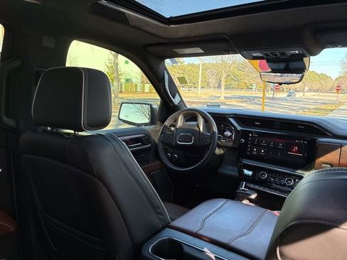 Used 2025 GMC Sierra 1500 Denali Ultimate image 25