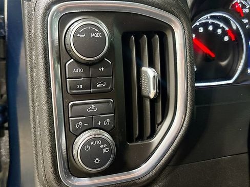 Used 2021 Chevrolet Silverado 1500 LT AWD/4WD image 11