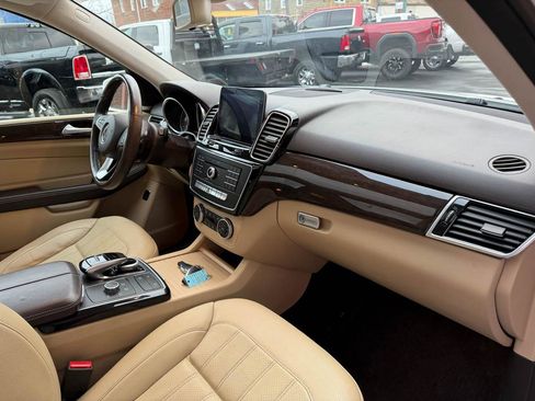 Used 2017 Mercedes-Benz GLE 350 4MATIC image 18