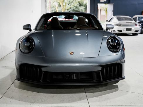 Used 2025 Porsche 911 Targa 4 GTS AWD/4WD image 6