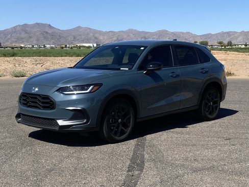 Used 2025 Honda HR-V Sport image 7