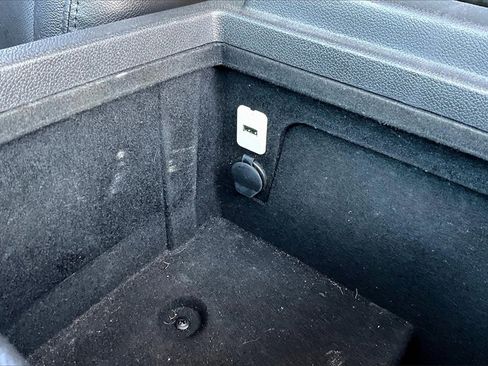 Used 2014 Chevrolet Suburban LTZ image 32