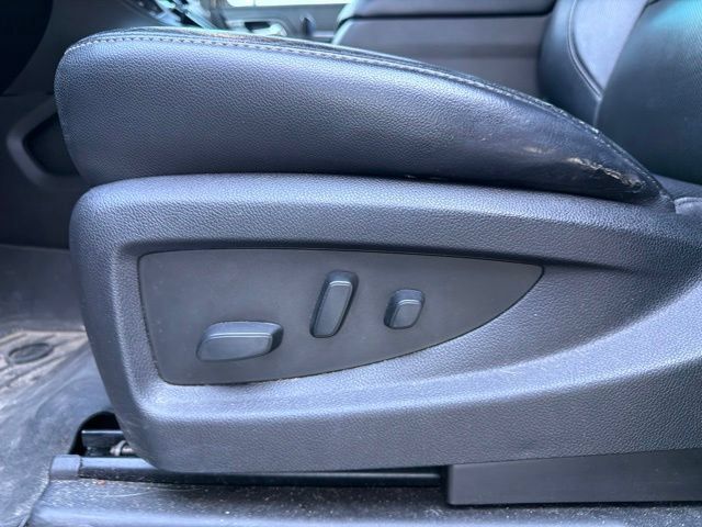 Used 2016 Chevrolet Suburban LTZ AWD/4WD image 16