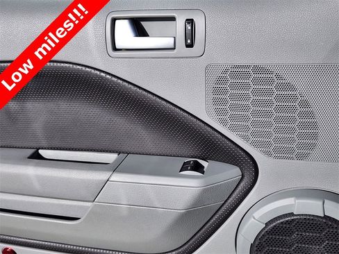 Used 2007 Ford Mustang GT Premium image 6