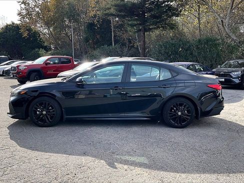 Certified 2025 Toyota Camry SE image 7