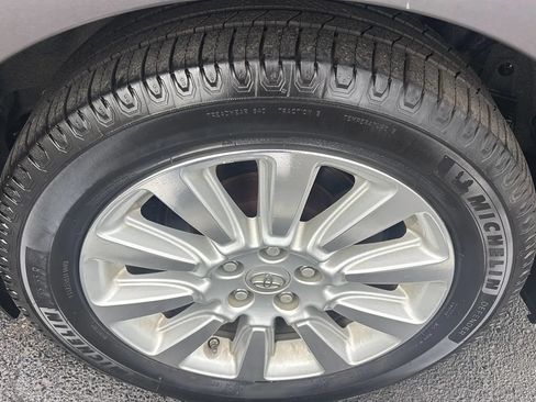 Used 2011 Toyota Sienna Limited w/ Premium Pkg AWD/4WD image 22