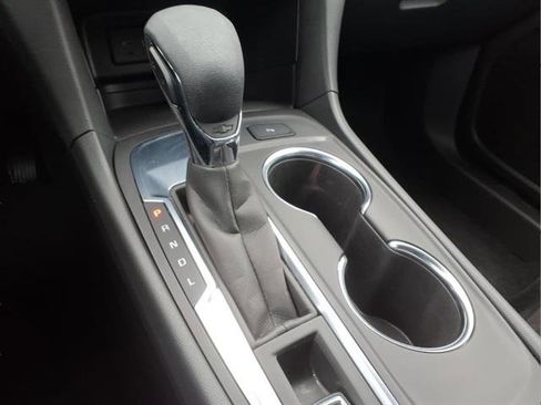 Certified 2024 Chevrolet Equinox LT w/ LPO, Floor Liner Package image 17