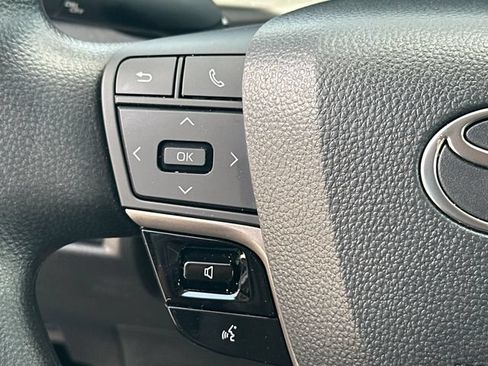 Used 2025 Toyota Camry LE w/ Convenience Package FWD image 18