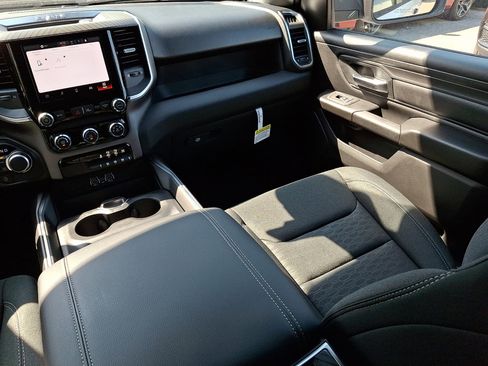 New 2025 RAM 1500 Tradesman AWD/4WD image 11