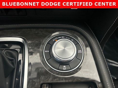 Used 2023 Nissan Armada Platinum w/ Captain's Chairs Package AWD/4WD image 21