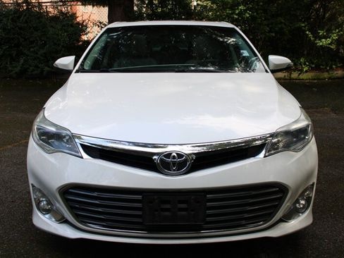 Used 2015 Toyota Avalon XLE Premium FWD image 11