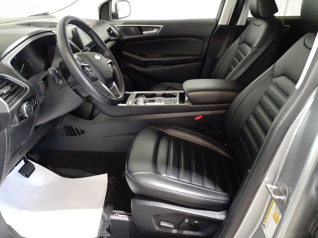 Certified 2024 Ford Edge SEL w/ Convenience Package AWD/4WD image 2