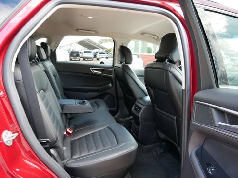 Certified 2019 Ford Edge SEL w/ Equipment Group 201A AWD/4WD image 9