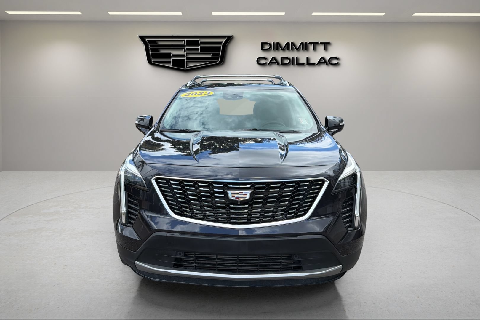 Certified 2023 Cadillac XT4 Premium Luxury w/ Technology Package FWD image 8