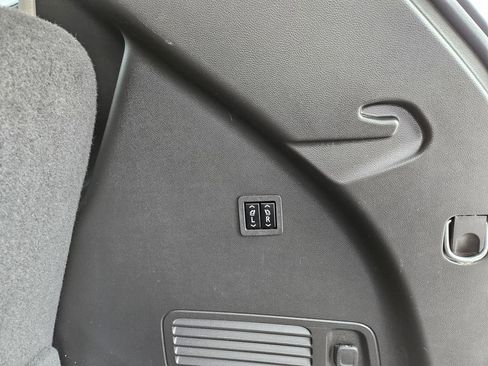 Used 2018 Buick Enclave Premium image 29