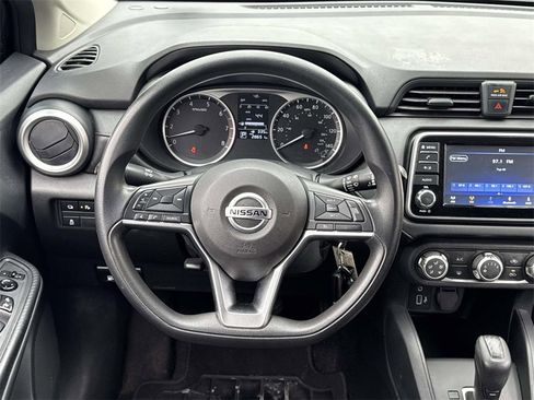 Used 2022 Nissan Versa S image 16