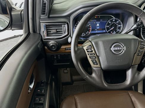 Used 2023 Nissan Titan Platinum Reserve w/ Moonroof Package image 10