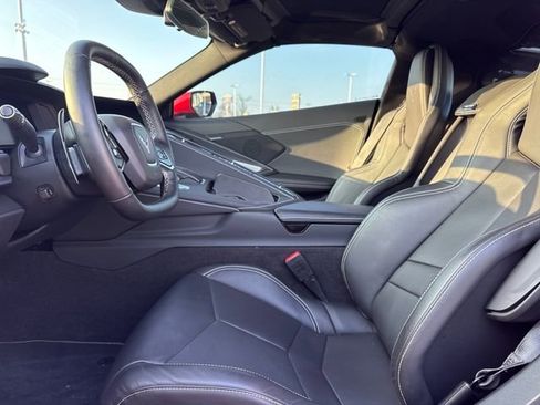 Used 2020 Chevrolet Corvette Stingray Coupe w/ 1LT image 13